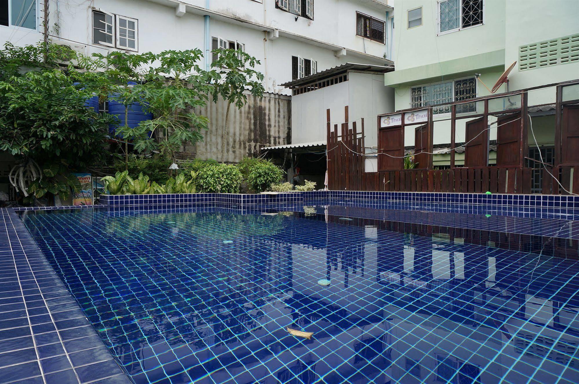 Sand Inn Hotel Hua Hin Exterior photo